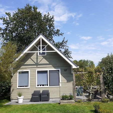 4-Persoons Vakantiehuisje Simmerwille Tzummarum Exterior foto